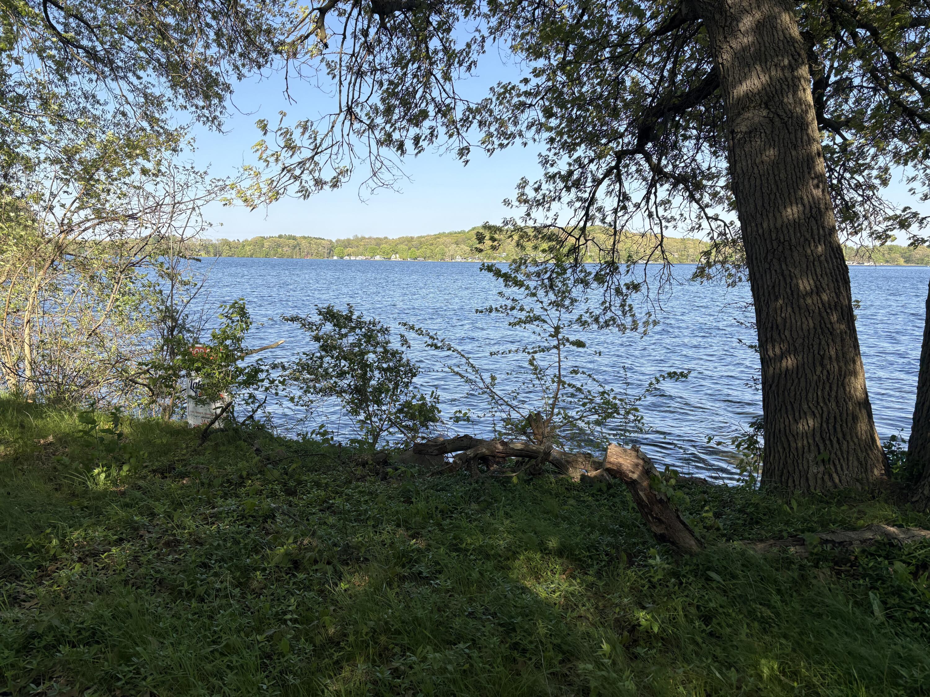 Beautiful Big Cedar Lake