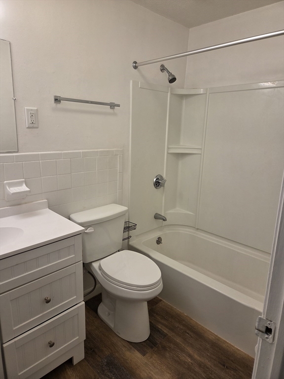 14 Tiffany Road, Unit 10 Salem, NH 03079 - Photo 5 of 6