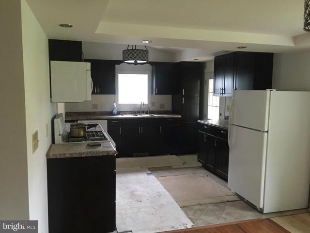 12907 New Row Rd N West Mount Savage, MD 21545 - Photo 8 of 15 Kitchen