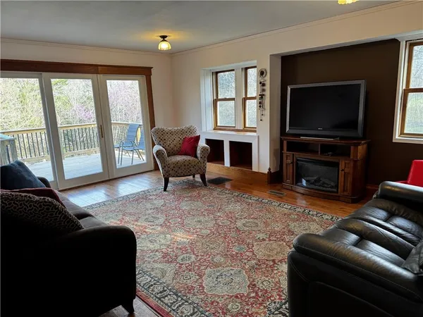 $345,000 | 21634 Highway 148, Maryville, MO 64468