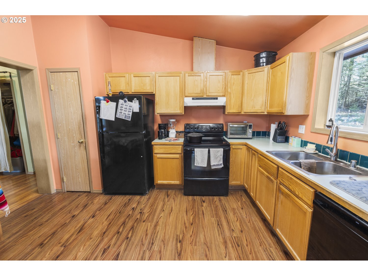 136 Sleepy Hollow Road White Salmon, WA 98672 - Photo 27 of 47