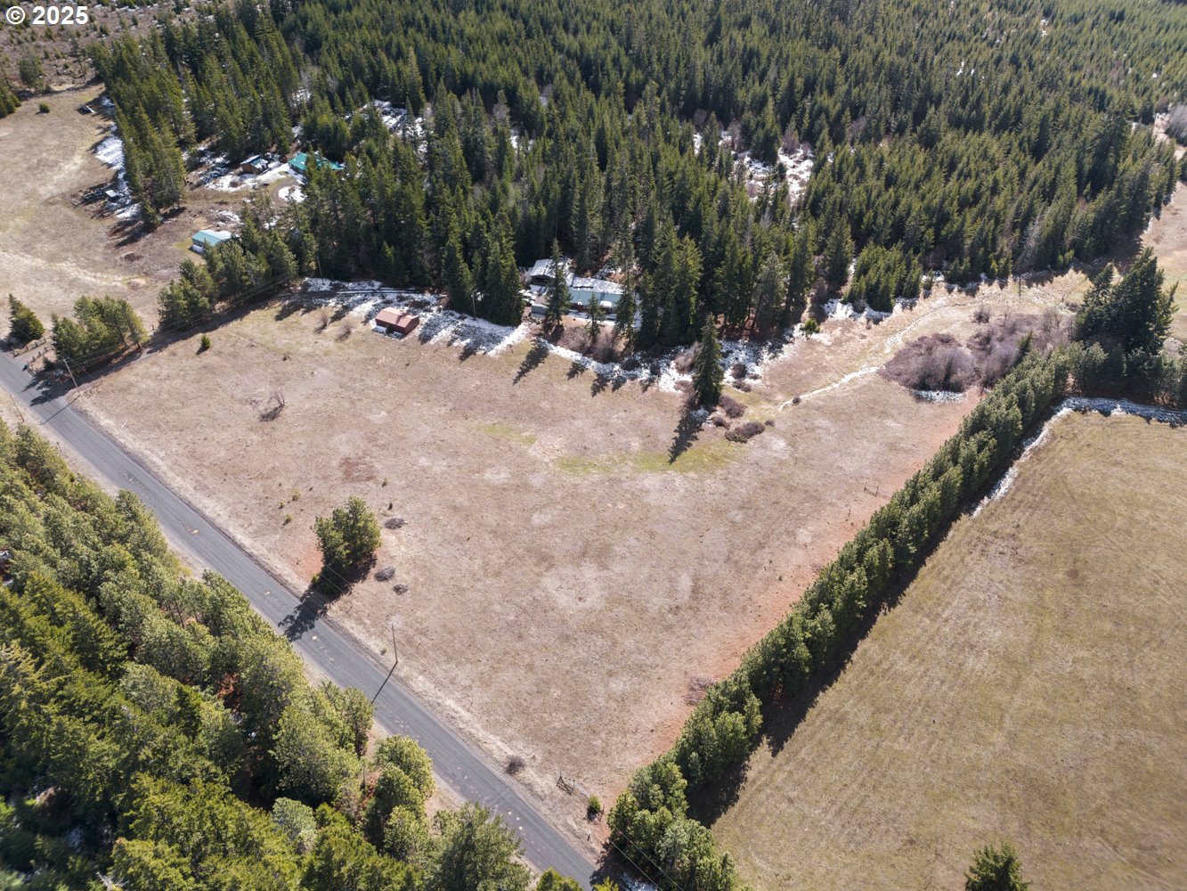 136 Sleepy Hollow Road White Salmon, WA 98672 - Photo 43 of 47