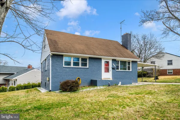 $449,990 | 8300 Larchwood Street, Hyattsville, MD 20784