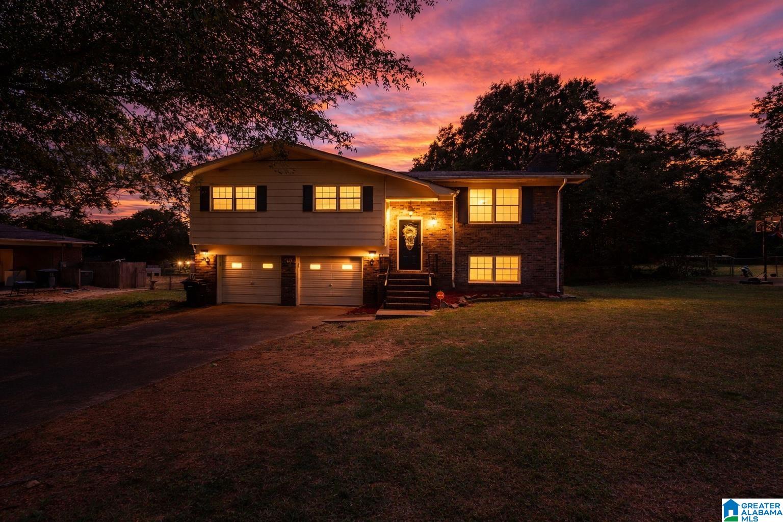 4128 Cloverdale Road Anniston, AL 36207 - Photo 1 of 28