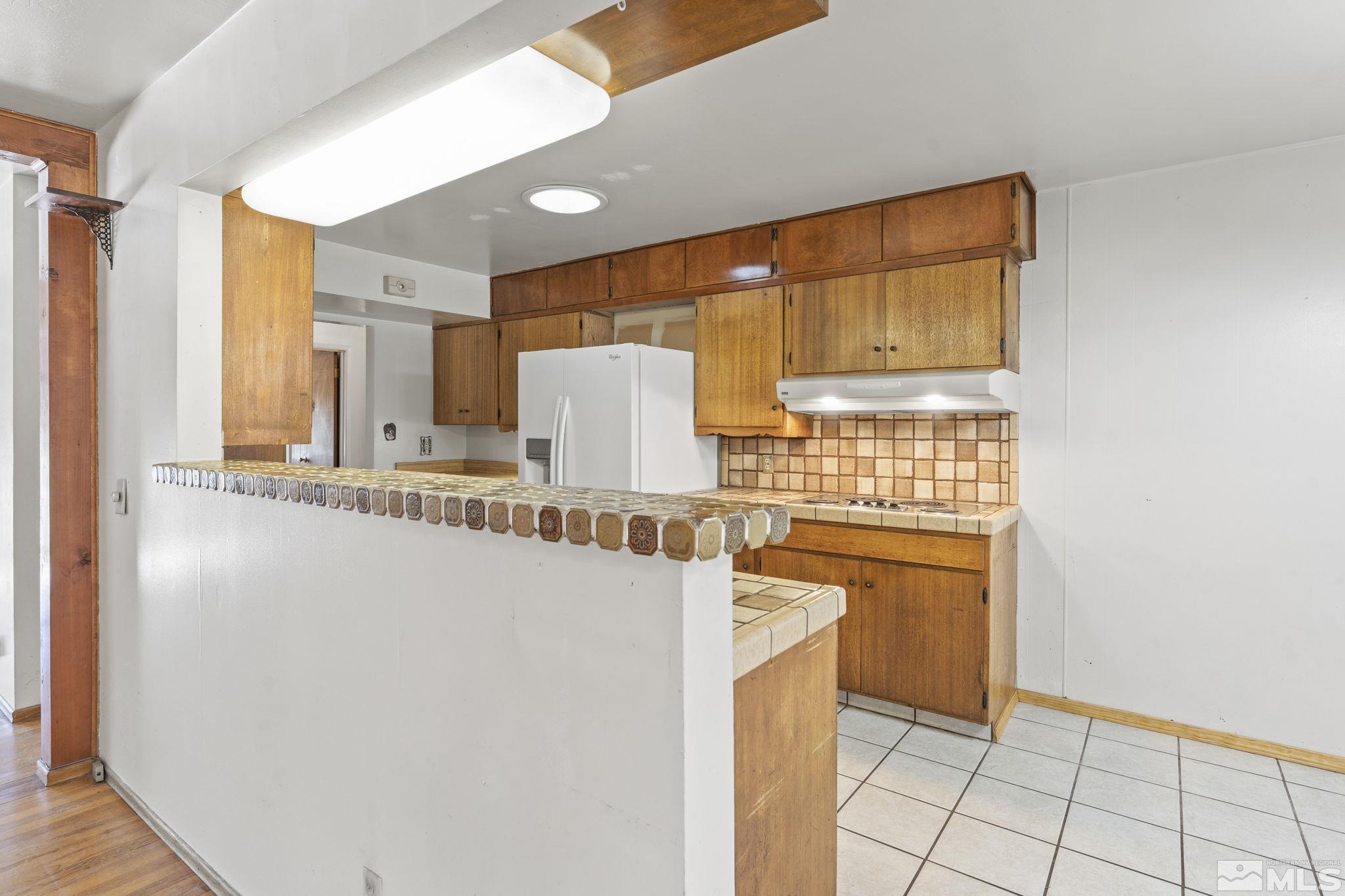 675 Sapphire Circle Reno, NV 89509 - Photo 8 of 32 Photo 9