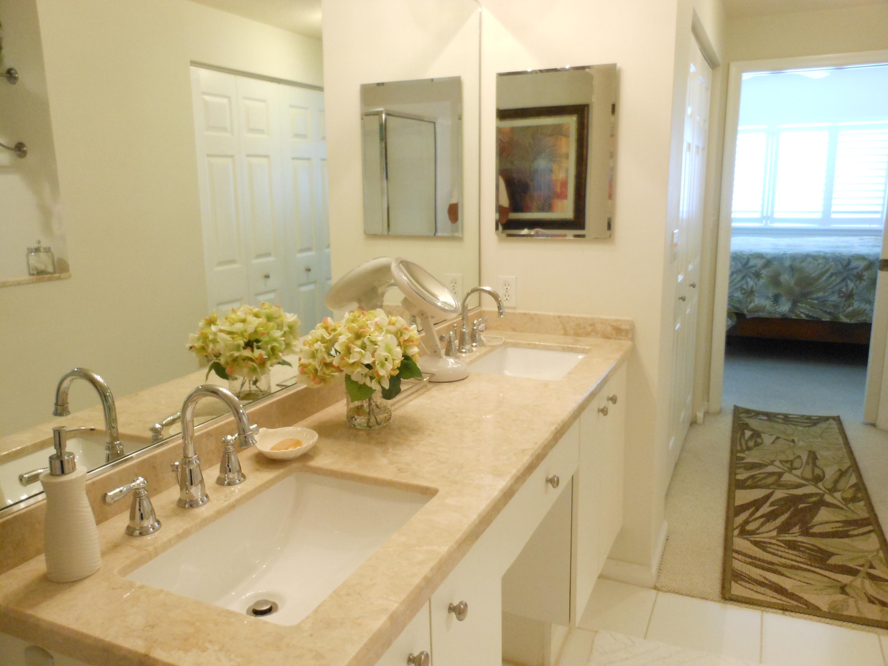 22703 Camino Del Mar, Unit 23 Boca Raton, FL 33433 - Photo 16 of 21 Master Bath