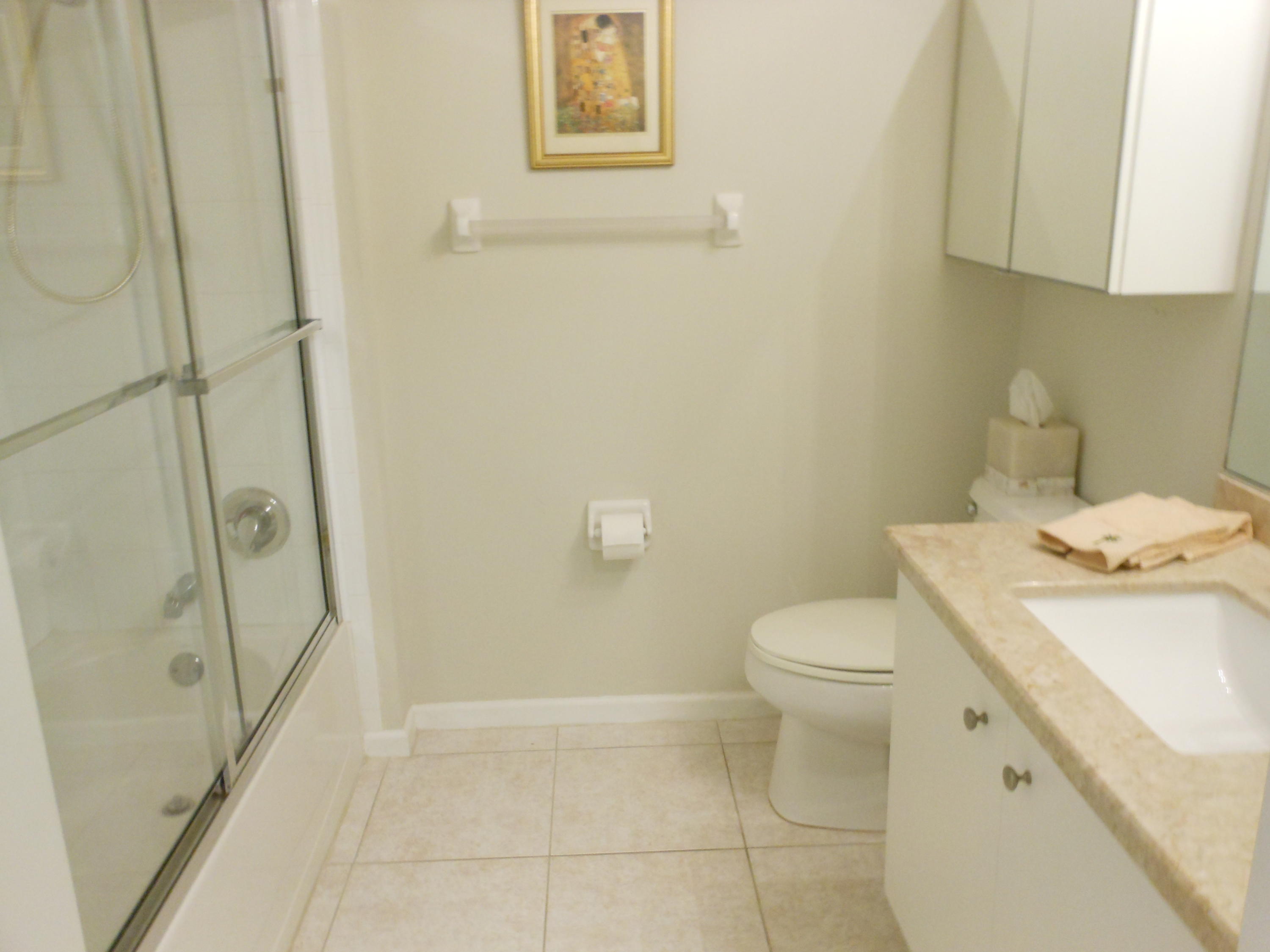 22703 Camino Del Mar, Unit 23 Boca Raton, FL 33433 - Photo 18 of 21 Second Bath