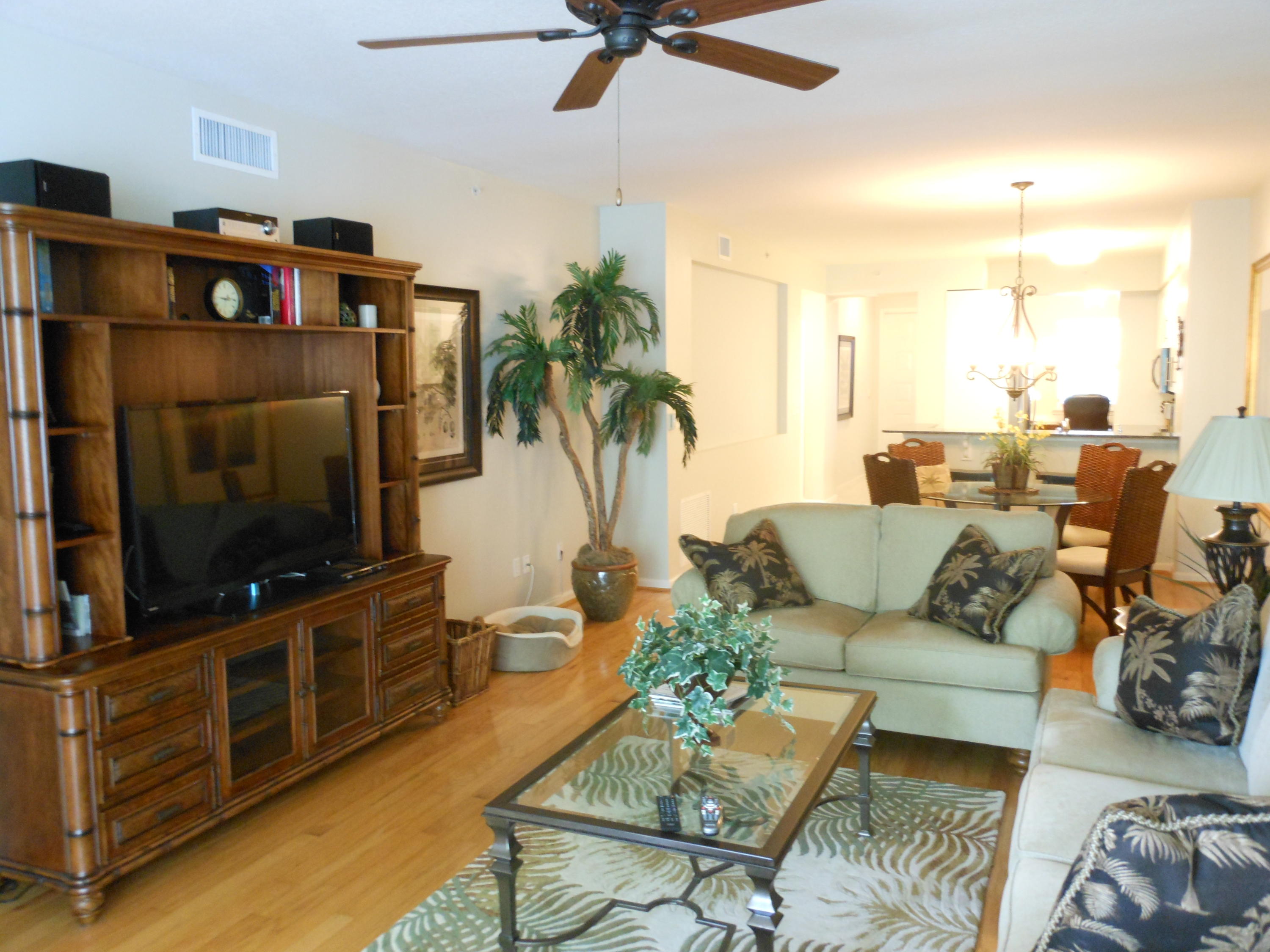 22703 Camino Del Mar, Unit 23 Boca Raton, FL 33433 - Photo 2 of 21 Living Room