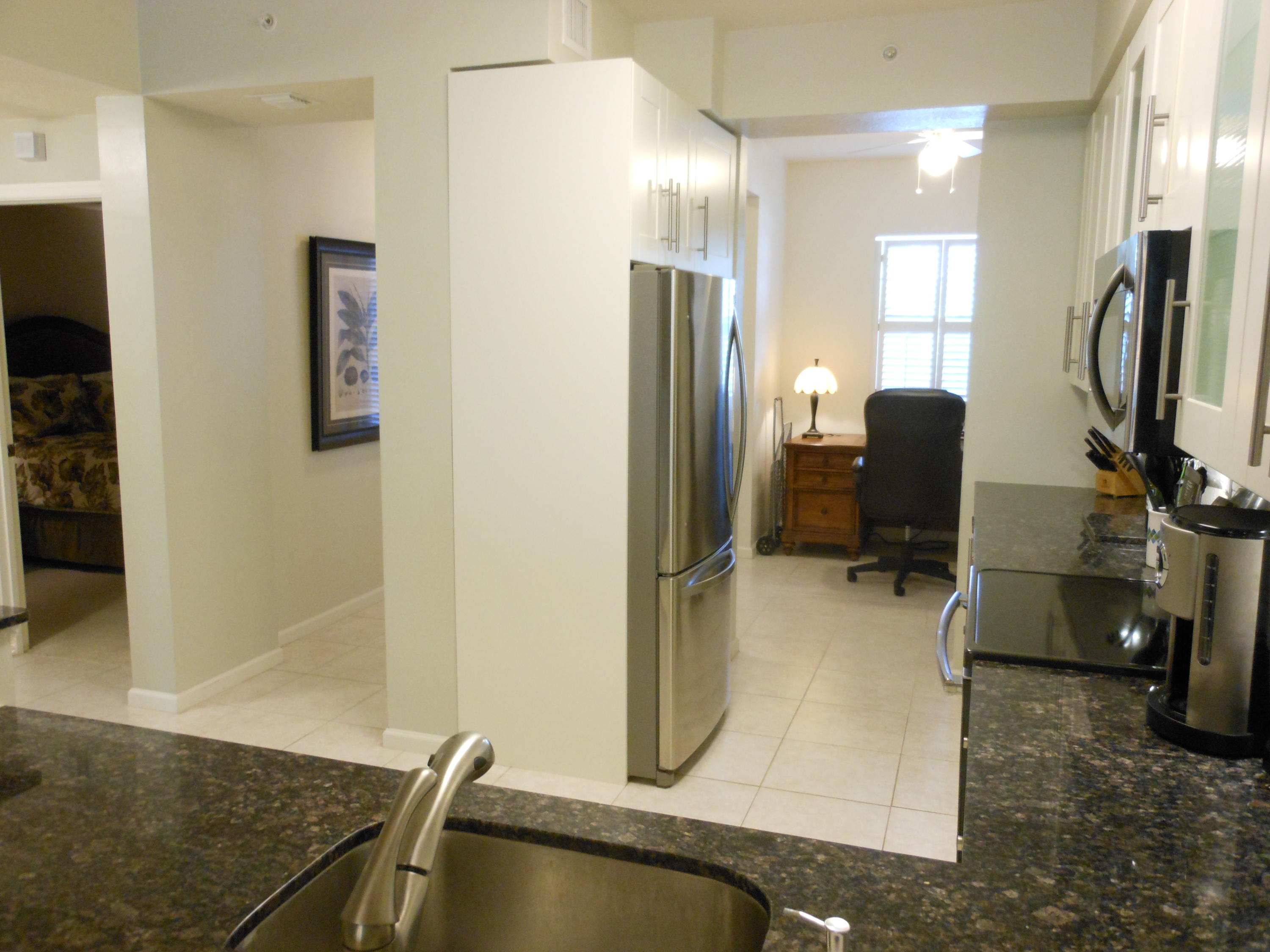 22703 Camino Del Mar, Unit 23 Boca Raton, FL 33433 - Photo 8 of 21 kitchen