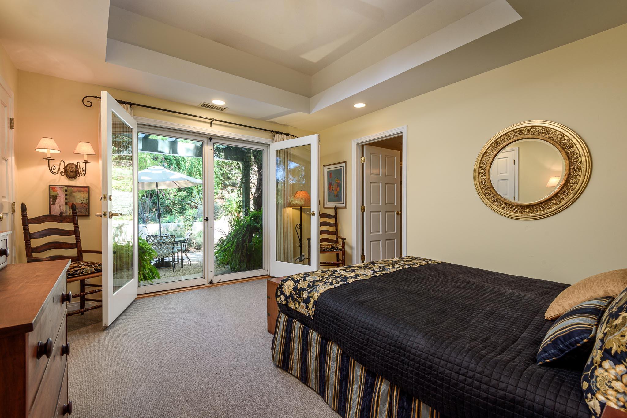 726 El Rancho Road Montecito, CA 93108 - Photo 29 of 43 Guest Bedroom
