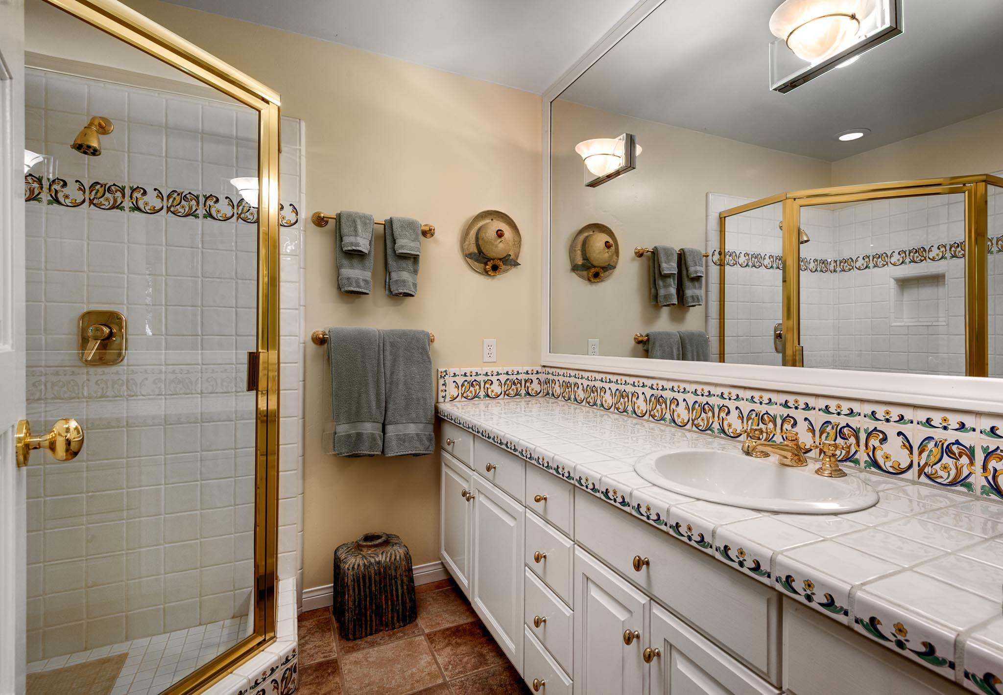 726 El Rancho Road Montecito, CA 93108 - Photo 30 of 43 Guest Bathroom