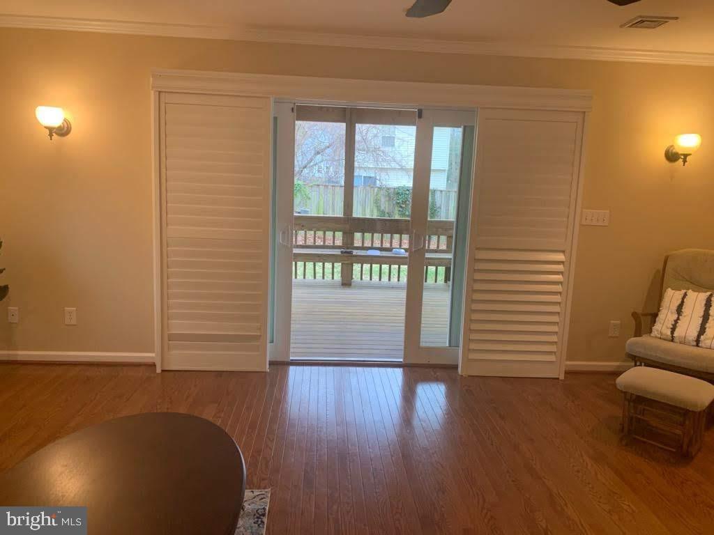 1638 Hilltop Road Edgewater, MD 21037 - Photo 8 of 24