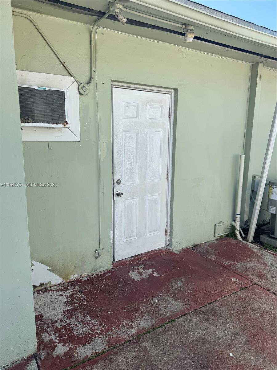 Boulevard Heights Pembroke Pines, FL 33024 - Photo 3 of 13 a view of a room with a front door