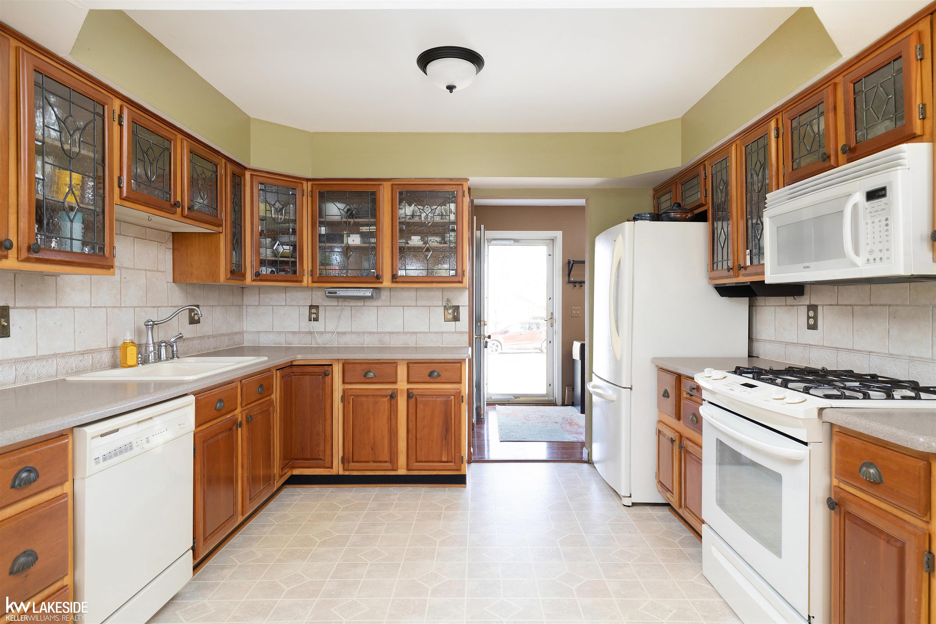 47645 Sugarbush Road Chesterfield, MI 48047 - Photo 13 of 25