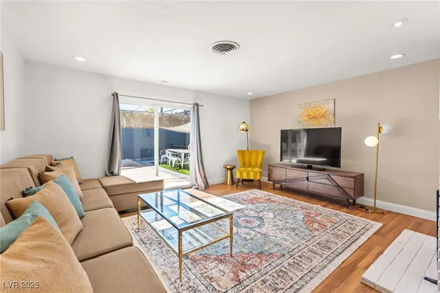 $2,738 | 1531 Commanche Drive, Las Vegas, NV 89169