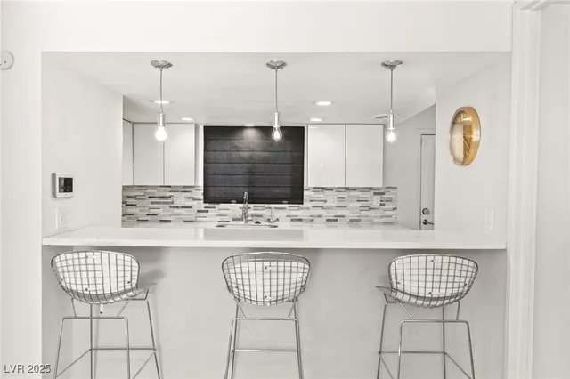 $2,738 | 1531 Commanche Drive, Las Vegas, NV 89169