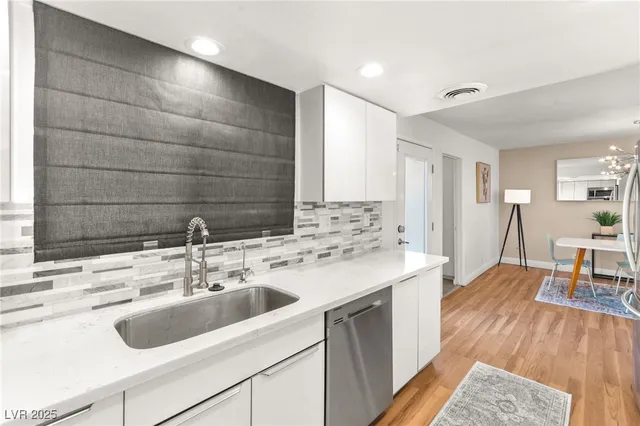 $2,738 | 1531 Commanche Drive, Las Vegas, NV 89169