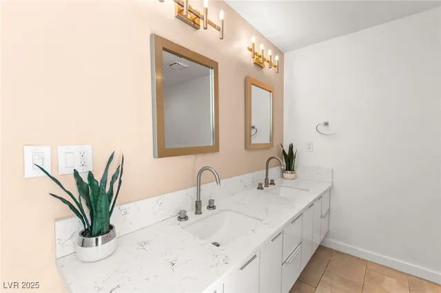 $2,738 | 1531 Commanche Drive, Las Vegas, NV 89169