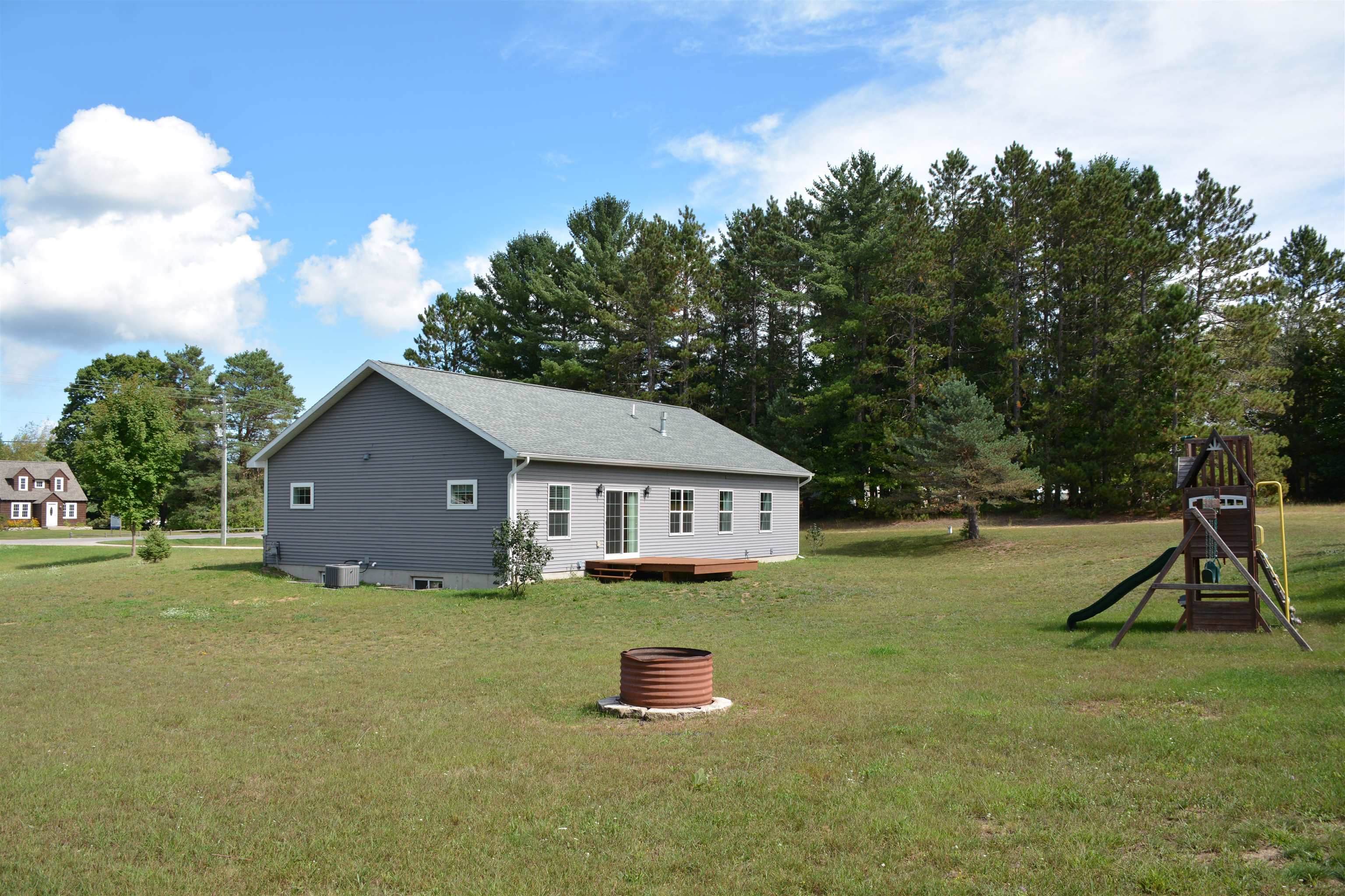 8677 Cedar Run Road Traverse City, MI 49685 - Photo 7 of 47 1950654-3efa9201-7b25-4fdd-b291-f160225fbcb0.JPG