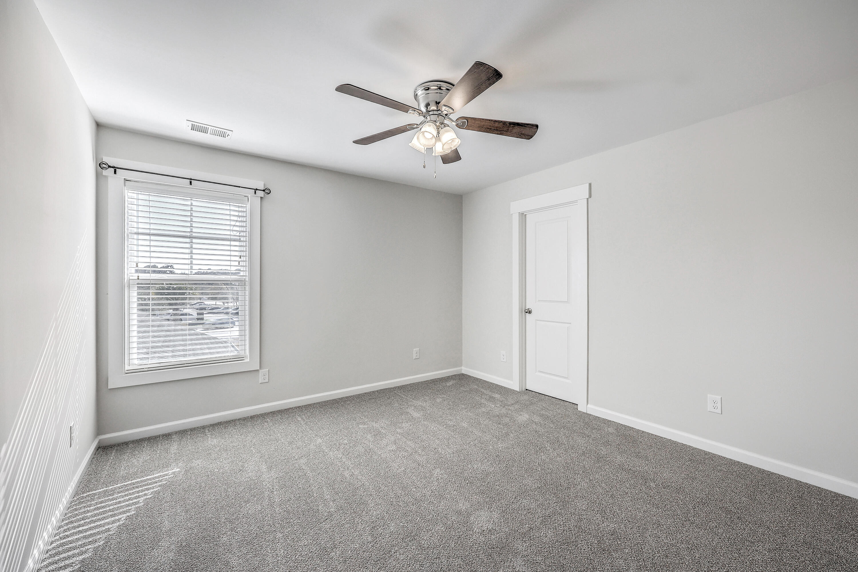 1805 Bird Key Court Hanahan, SC 29410 - Photo 34 of 42 34