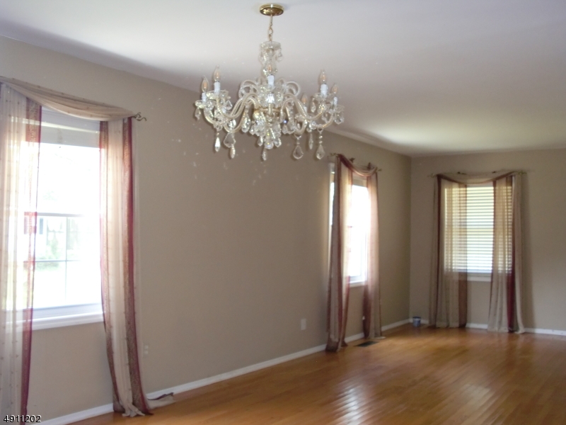 1 Tripplet Road Somerset, NJ 08873 - Photo 11 of 18