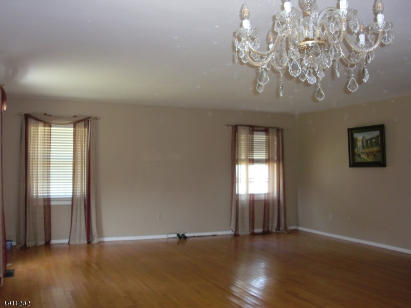 1 Tripplet Road Somerset, NJ 08873 - Photo 10 of 18