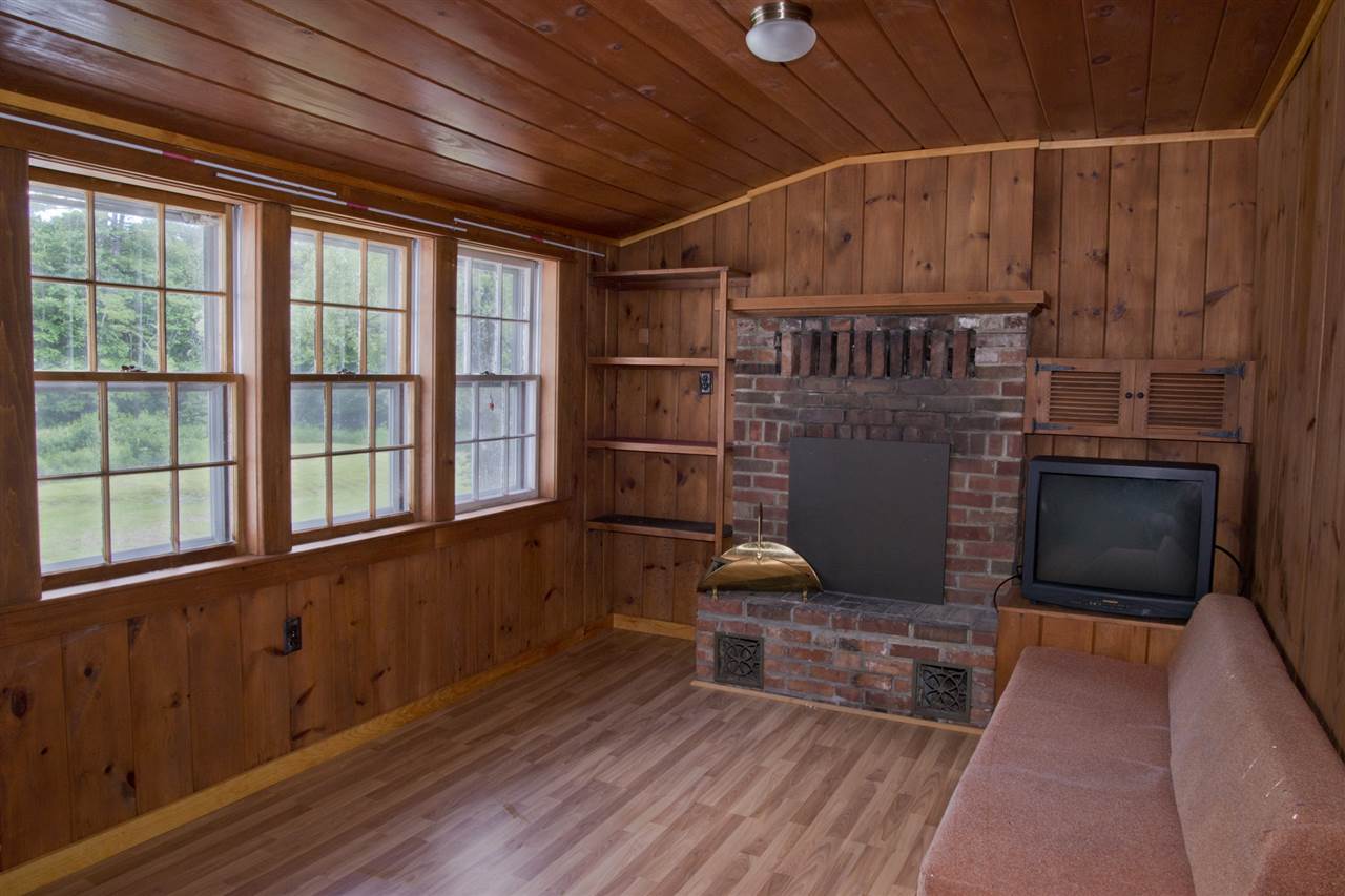 6 School Road Holderness, NH 03245 - Photo 11 of 28