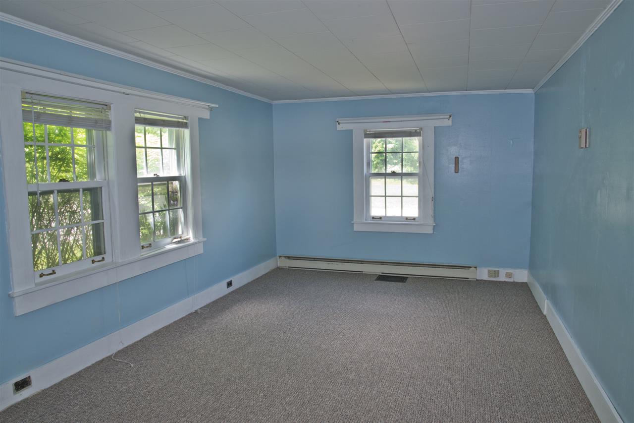 6 School Road Holderness, NH 03245 - Photo 10 of 28