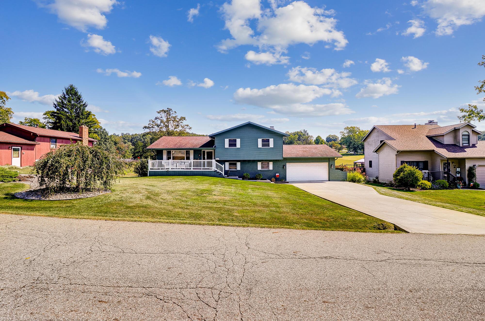 1000 Forest Hills Road Heath, OH 43056 - Photo 4 of 48 Front