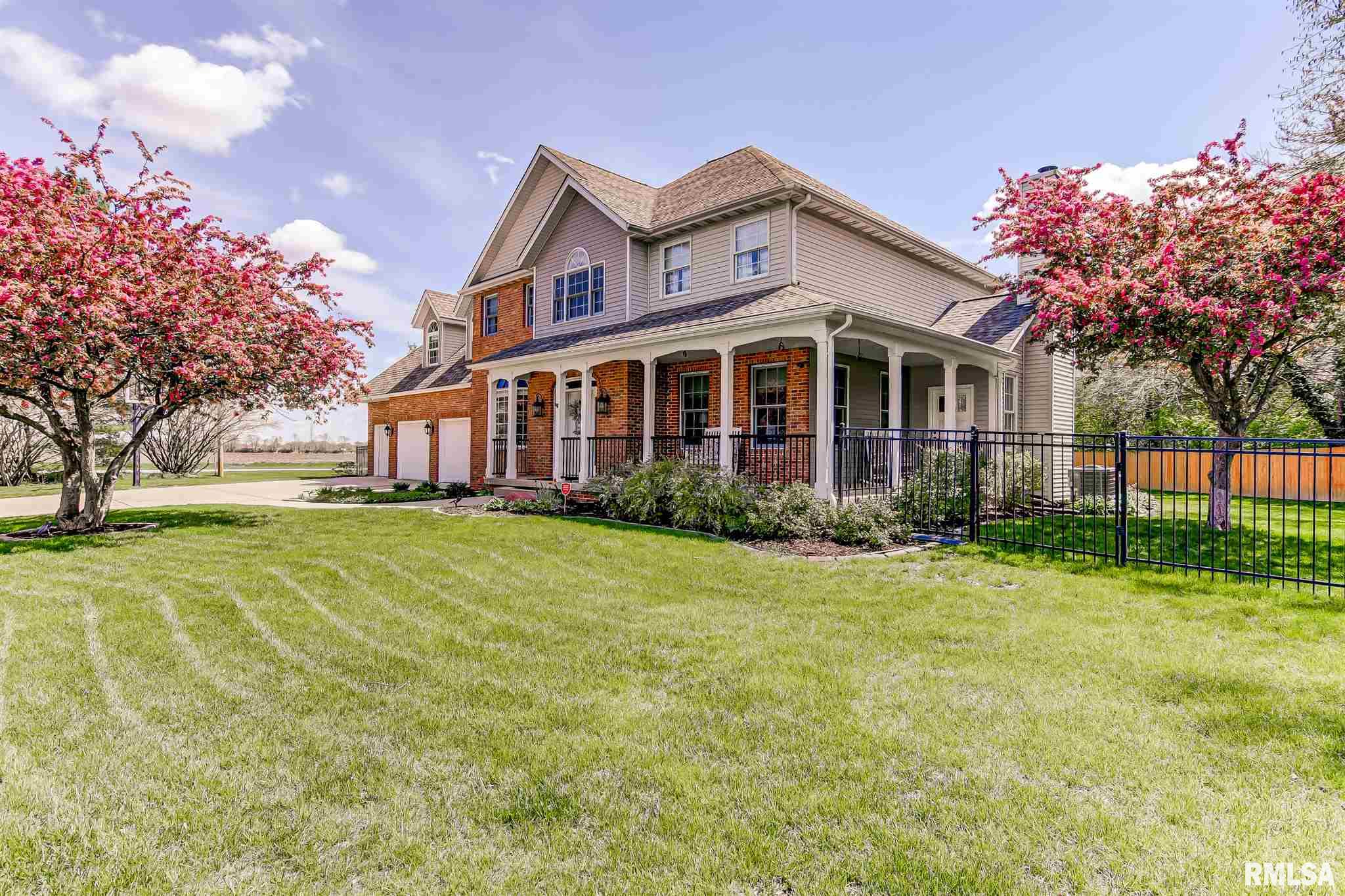 2 Woodland Trail Rochester, IL 62563 - Photo 2 of 44