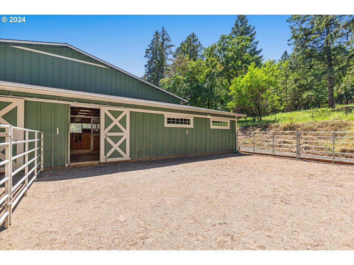 18698 Northeast Williamson Road Newberg, OR 97132 - Photo 42 of 47 Gallery Image 42