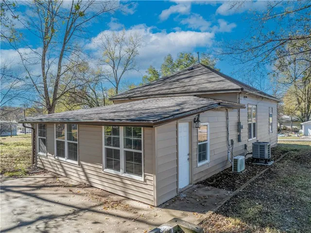$135,000 | 306 Olive Street, Otterville, MO 65348
