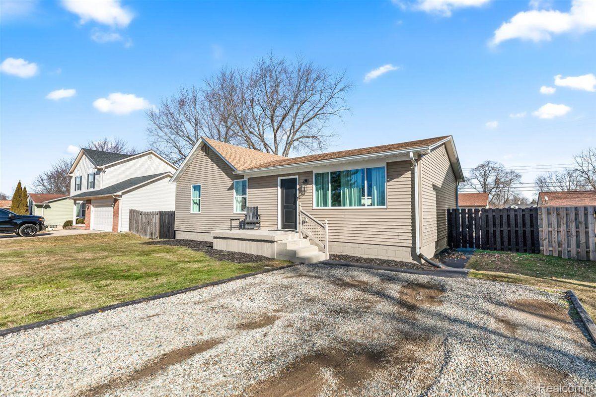 3739 Mildred Avenue Rochester, MI 48309 - Photo 2 of 24 Gallery Image 2