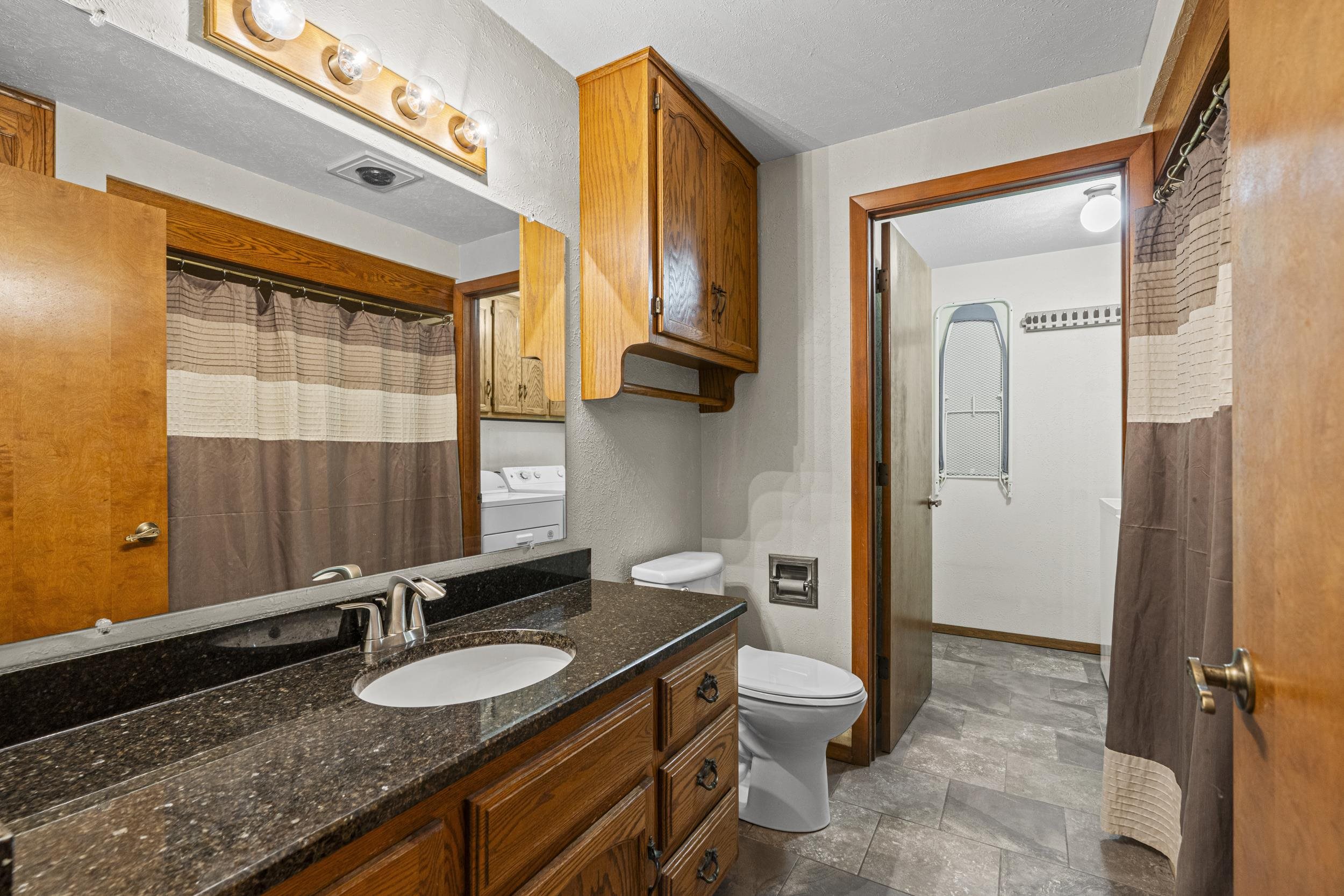 921 Divot Place Green Bay, WI 54313 - Photo 20 of 66