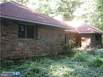 655 North Mill Road Kennett Square, PA 19348 - Photo 1 of 12 Exterior Front