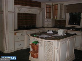 655 North Mill Road Kennett Square, PA 19348 - Photo 4 of 12 Kitchen