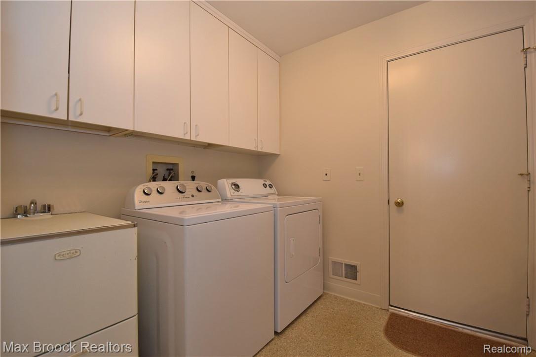 752 Hidden Ravines Trail Birmingham, MI 48009 - Photo 38 of 55 entry level laundry informal entry 4.JPG
