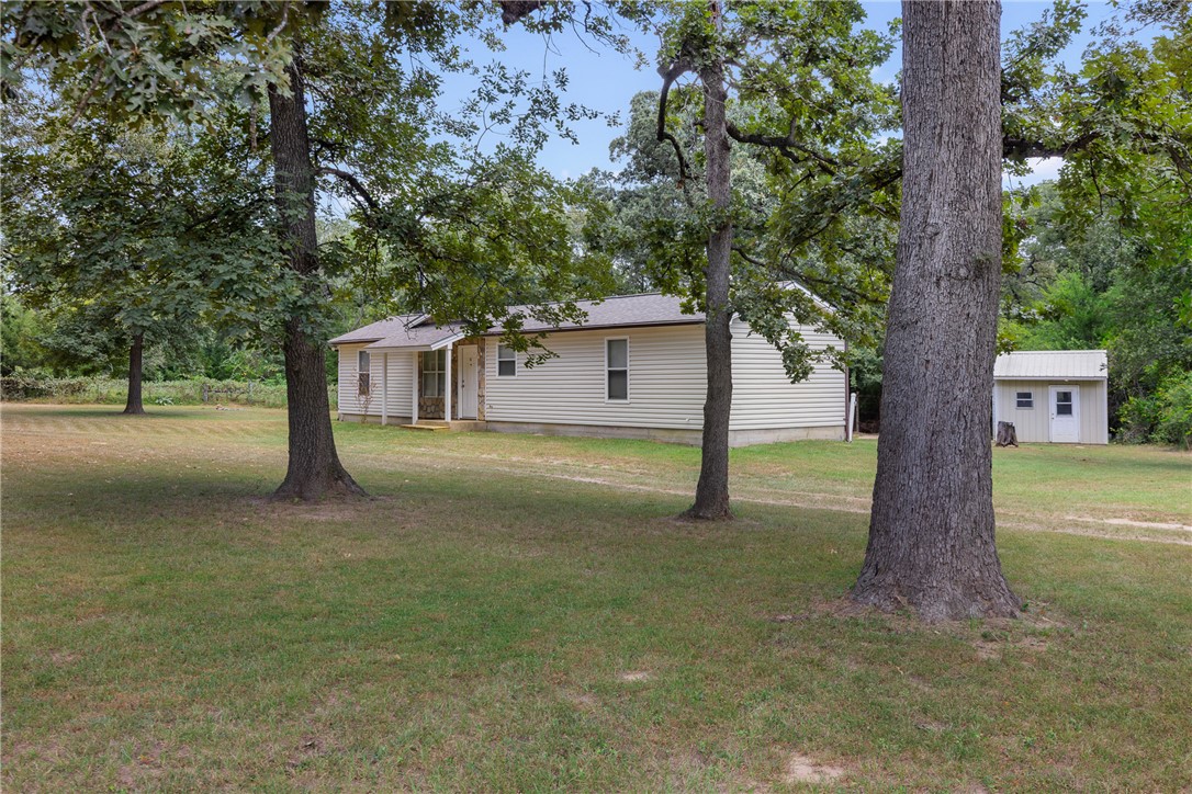 8915 Cobb Branch Road Franklin, TX 77856 - Photo 2 of 33 Gallery Image 2