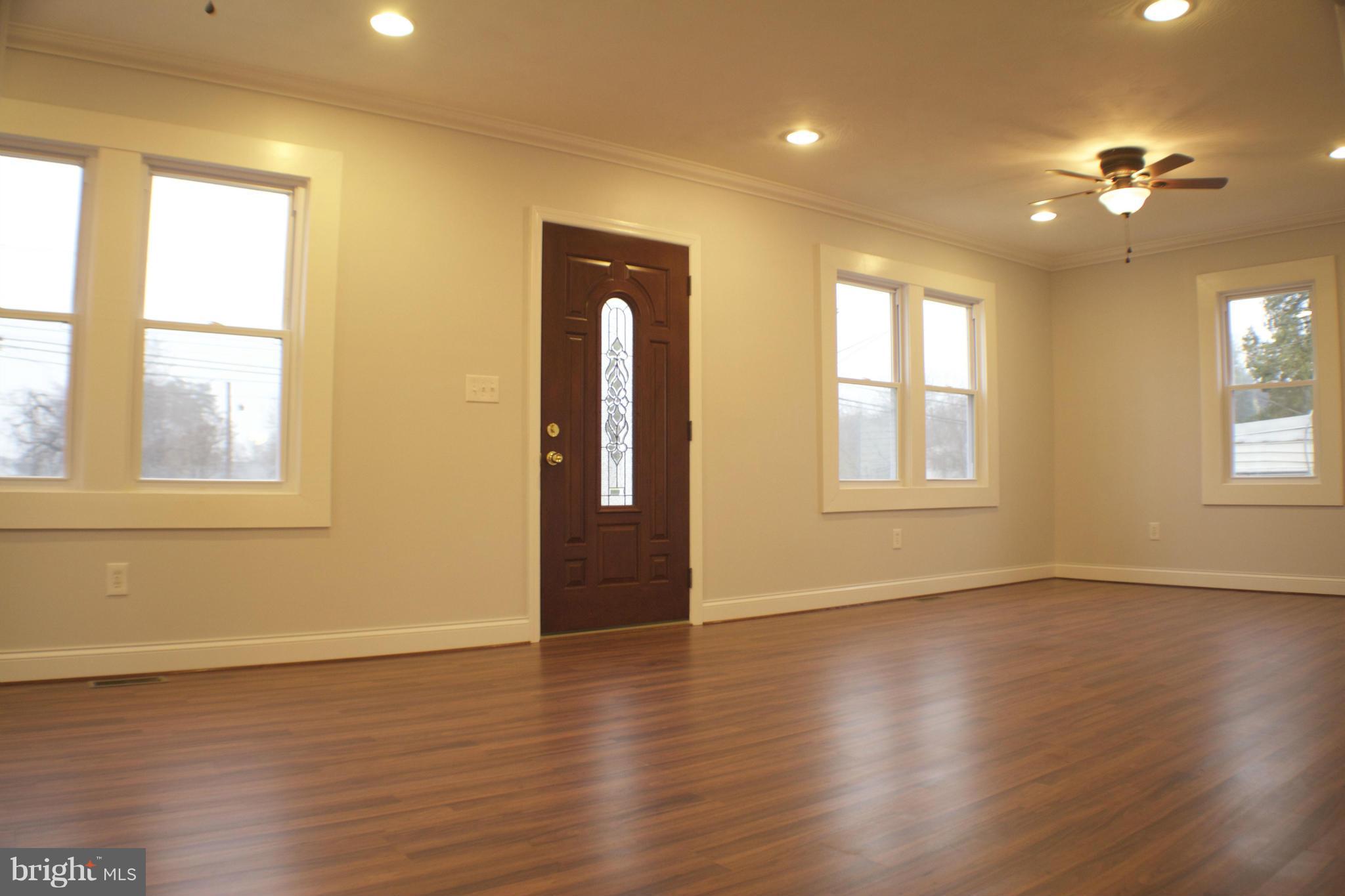 1122 Reece Road Severn, MD 21144 - Photo 5 of 30 Living Room