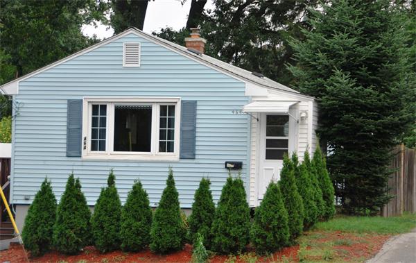 464 Hamilton Street Worcester, MA 01604 - Photo 2 of 18 Gallery Image 2
