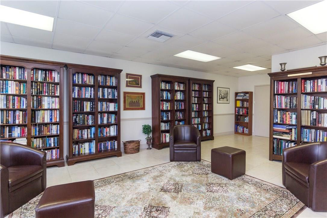 336 North Birch Road, Unit 10C Fort Lauderdale, FL 33304 - Photo 20 of 24 Community Library