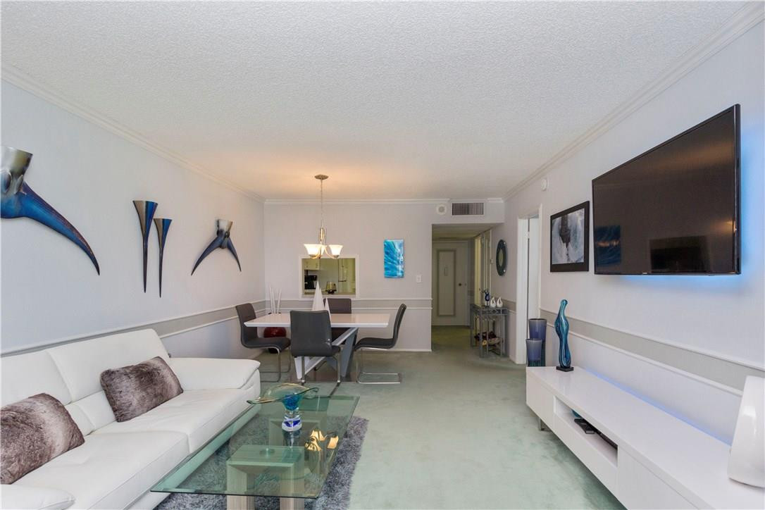 336 North Birch Road, Unit 10C Fort Lauderdale, FL 33304 - Photo 4 of 24 Living Room