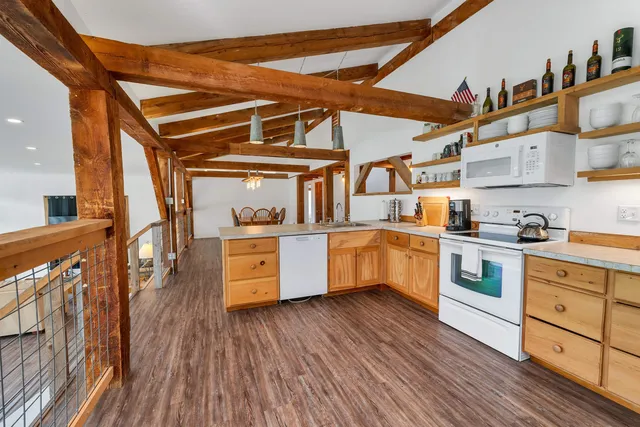 $3,250,000 | 768 Doetown Road, Rumney, NH 03266