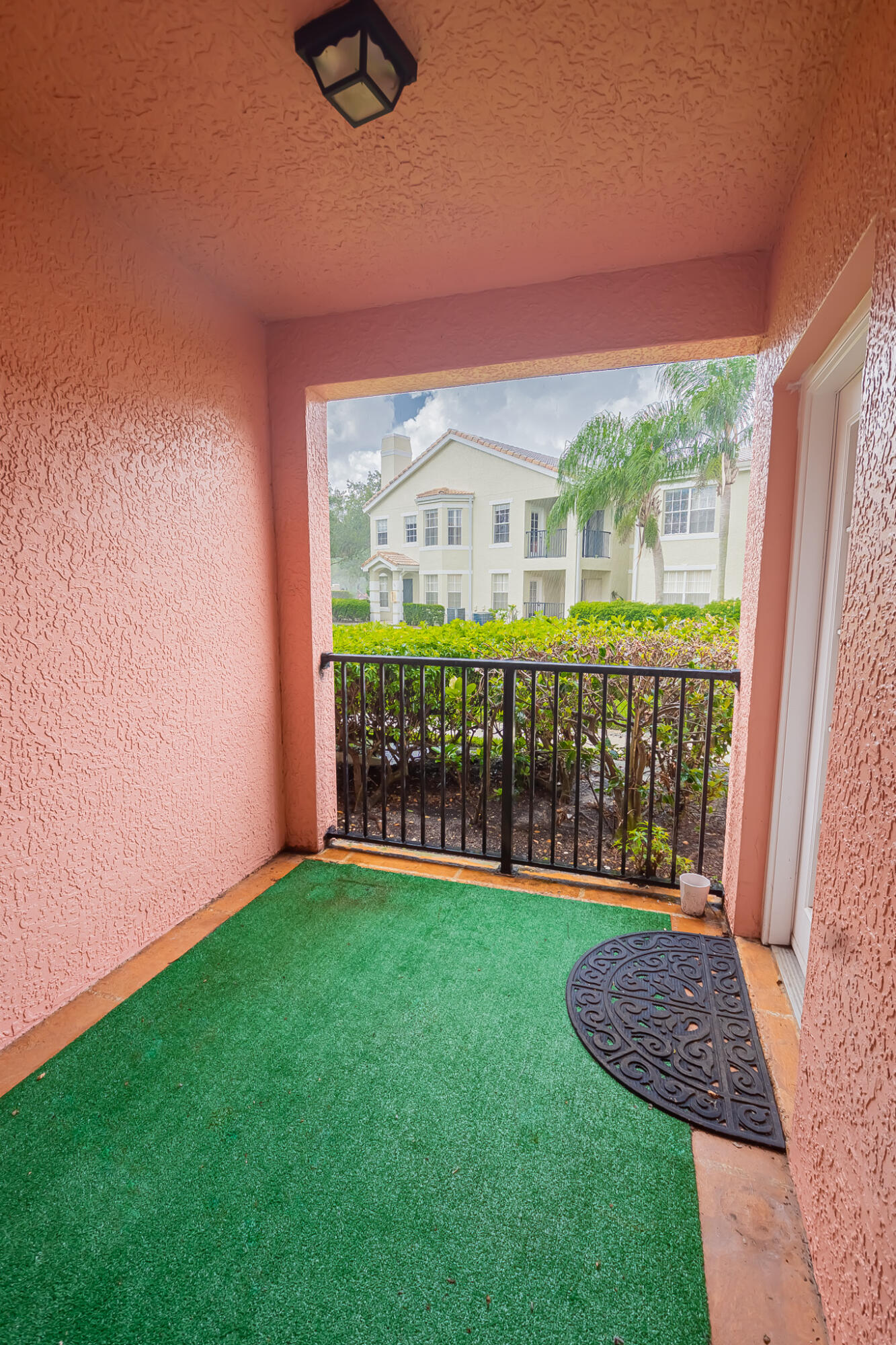 168 Southwest Peacock Boulevard, Unit 35103 Port St. Lucie, FL 34986 - Photo 21 of 43 a view of an interior of the house