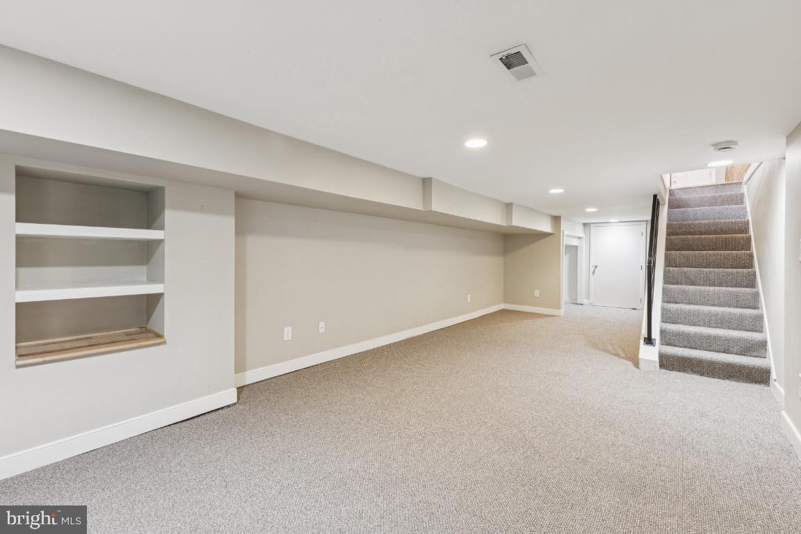 3322 Fleet Street Baltimore, MD 21224 - Photo 10 of 23