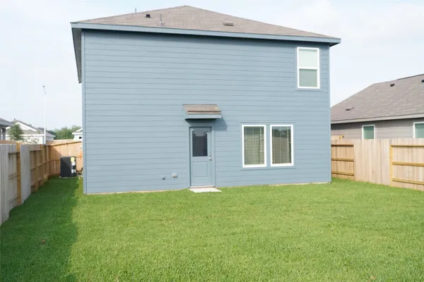$2,100 | 7614 Barcelona Springs, Richmond, TX 77469