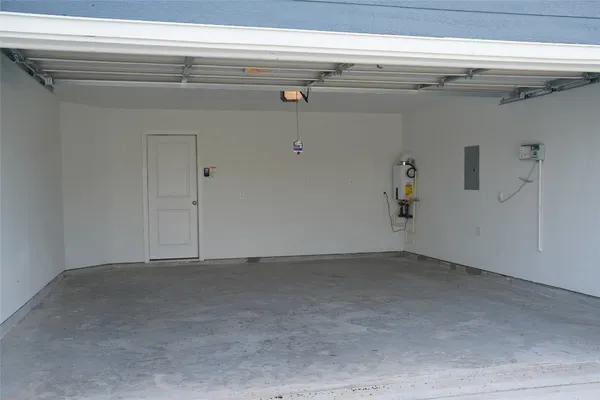 $2,100 | 7614 Barcelona Springs, Richmond, TX 77469