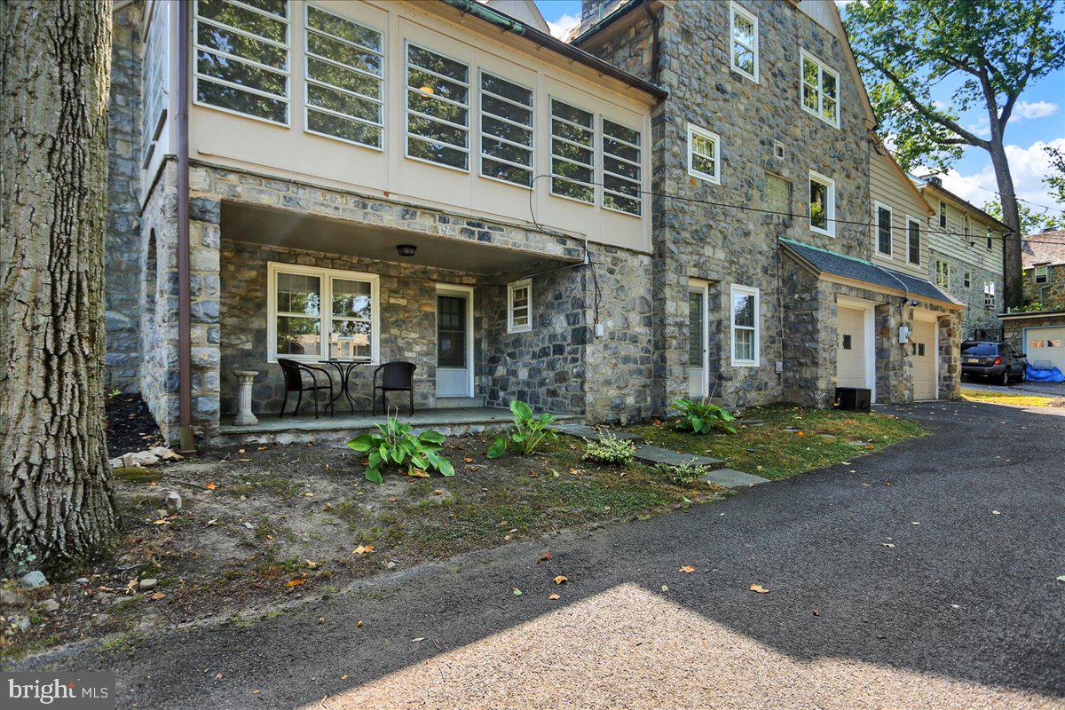 1518 Lorraine Road Reading, PA 19604 - Photo 12 of 76