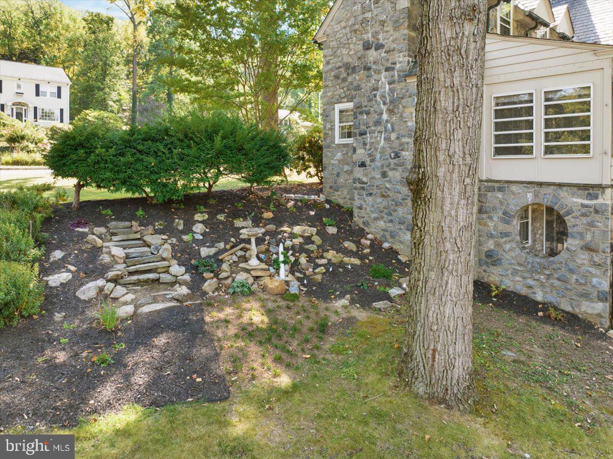 1518 Lorraine Road Reading, PA 19604 - Photo 29 of 76