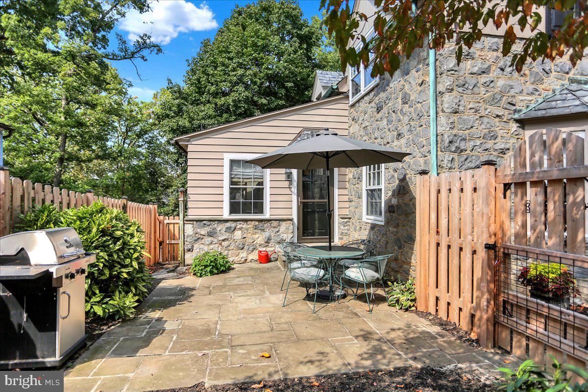 1518 Lorraine Road Reading, PA 19604 - Photo 5 of 76